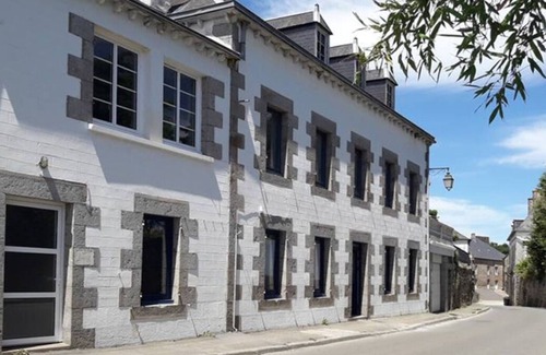 Chatelaudren Apartment | Large, cool studio in villa 15 minutes from beaches