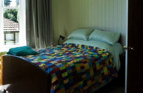 Lawrence Cottage | Large cottage ideal for couples.