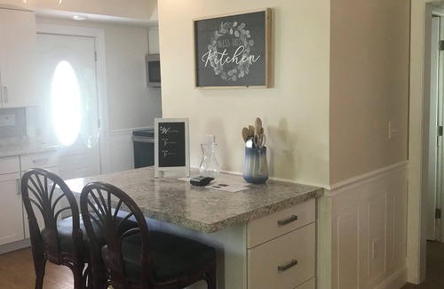 Elk Creek Township House | Large Country home near Lake Erie, fishing, beaches, skiing, golf & more.