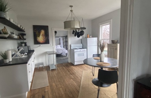 Tremont Apartment | Large Cozy Tremont Loft