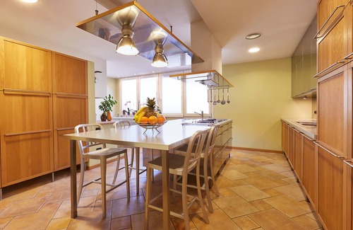 San Michele House | Large, elegant and comfortable in the center, 20 min. from Lake Garda, 1 hour from Venice