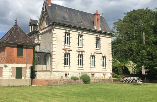 Pruniers-en-Sologne Villa | Large family cottage in the mill of Sologne in the center of France