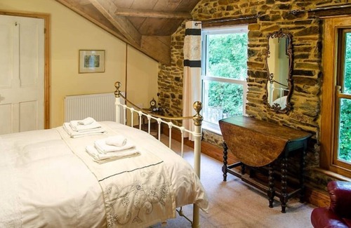 Mary Tavy Other | Large Family Farm House