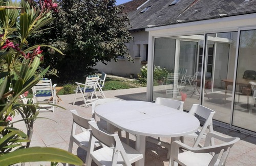 Blois House | Large family farmhouse