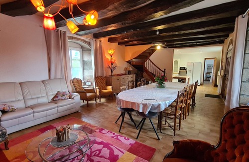 Lanmerin Cottage | Large family home (15 people or less), nature and beaches 10 km away