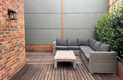 Erina House | Large Family Home