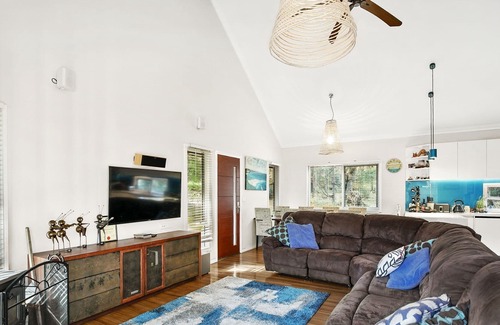 Anglesea House | Large Family Home Sum