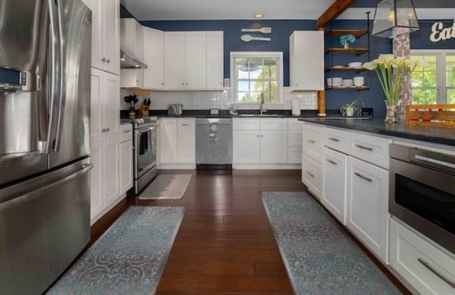 Lexington House | Large Family Mountain Home, Hot Tub+Wi-Fi+Firepit