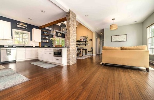 Lexington House | Large Family Mountain Home, Hot Tub+Wi-Fi+Firepit