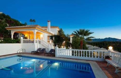 Mijas Villa | Large Family Villa 500m From Beach with Stunning Views