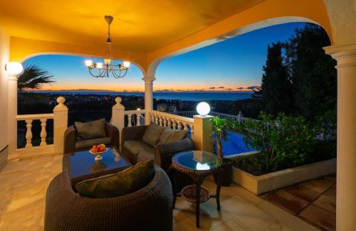 Mijas Villa | Large Family Villa 500m From Beach with Stunning Views