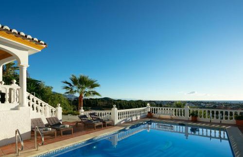 Mijas Villa | Large Family Villa 500m From Beach with Stunning Views