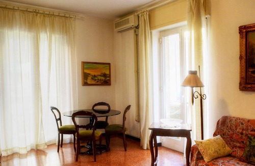 Alassio Apartment | Large four-room apartment in central position, air conditioning 4 + 2 beds