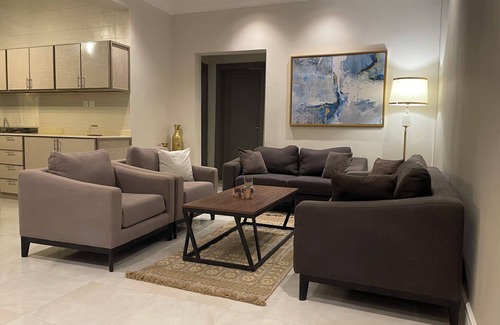 Al Sulimania Apartment | Large Fresh Family Two-bedroom Flat with Terrace