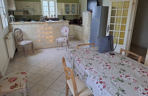 Montazeau House | Large gîte in the heart of nature Sleeps 15 Pets welcome 17€