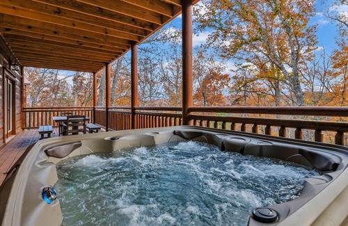 Caton Cabin | Large Groups ~2 Pools ~16 BR~Side by Side Cabins