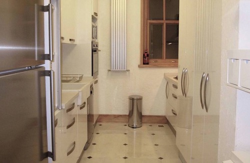 Galata Apartment | Large Groups - Space, Style, Views in Galata!