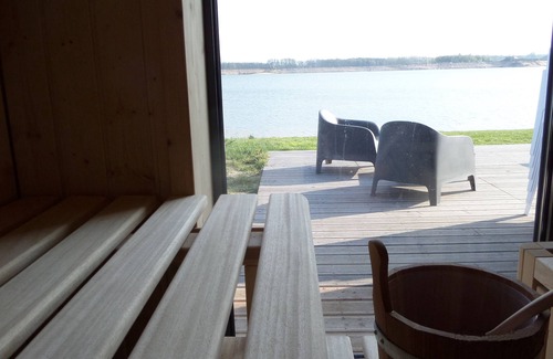 Lobnitz House | Large holiday home with its own beach, fireplace, sauna, right on the lake, near Leipzig
