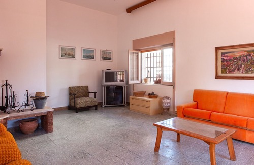 San Foca Villa | Large holiday villa with 5 bedrooms, 2 bathrooms, near the beach San Foca m130