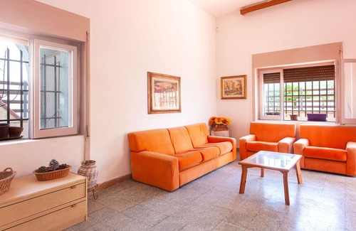 San Foca Villa | Large holiday villa with 5 bedrooms, 2 bathrooms, near the beach San Foca m130