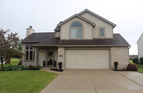 Saint Marys  Allen County House | large house, fenced yard, patio