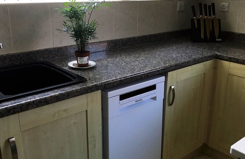 Newquay City Centre House | Large House in an Ideal Location for Families. 5 min to the Beach