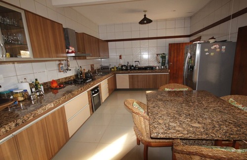 Nova Vicosa House | Large house in front of Sabacui Beach in Nova Viçosa