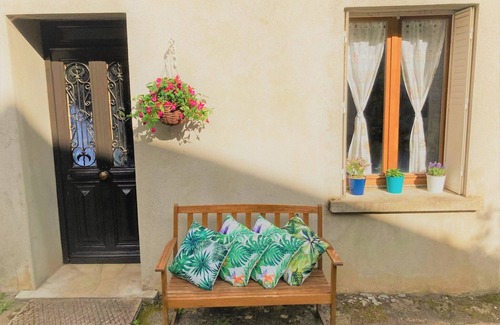 Lauriere House | Large House in Rural France near fishing lake
