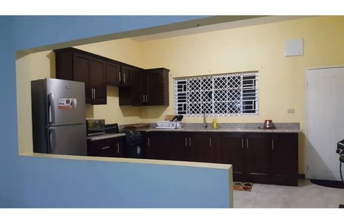 Spanish Town House | Large House that sleeps 16 excellent for Large Groups