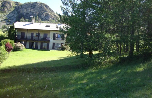 Briancon House | Large house with garden, exceptional view of the mountains and resort