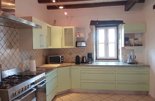 Castella House | Large house with pool, terraces and garden - Relaxation in the countryside.