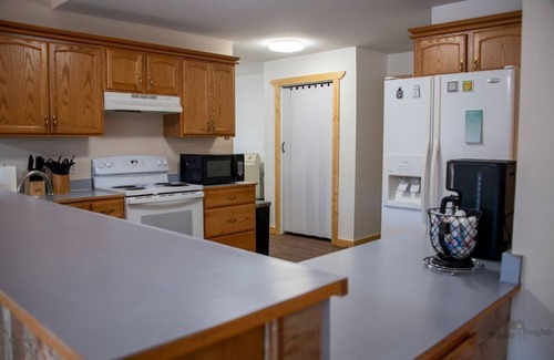 Lost Bridge Village House | Large Lakefront Home On Beaver Lake - Sleeps 15