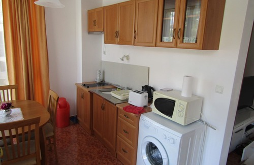 Sunny Beach Apartment | Large luxury apartment in a highly sought after 4 star complex within 5 minutes