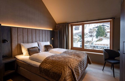 Schruns Apartment | Large Luxury Apartment, pool & Spa, by the mountain railway, PURE Resort Schruns