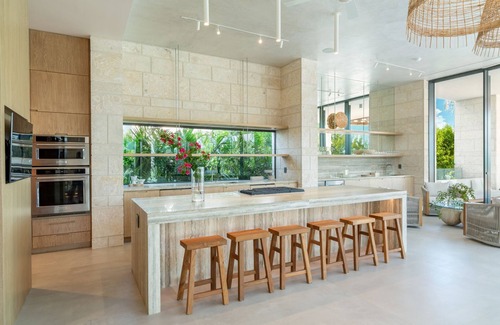 Long Bay Hills Villa | Large luxury holiday rental in Turks and Caicos Islands