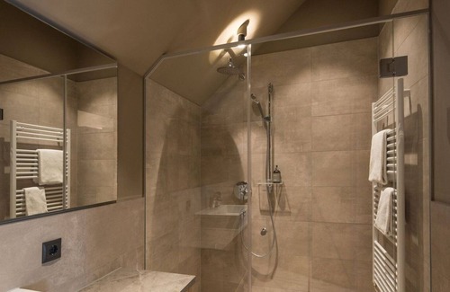 Schruns Apartment | Large Luxury Penthouse, pool & SPA, by the mountain railway, PURE Resort Schruns