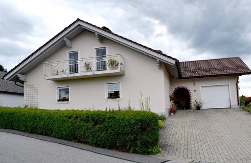 Freyung Apartment | Large, modern apartment (86sqm) with 2 balconies
