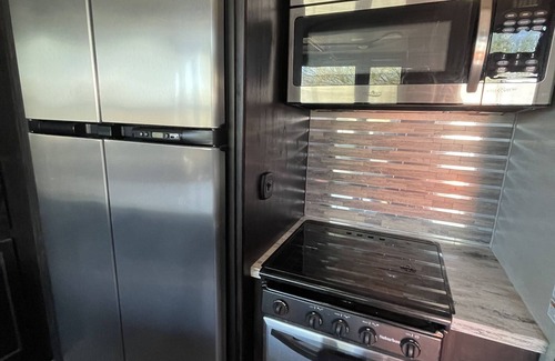 Imperial County House | Large, modern camper close to Glamis Sand Dunes