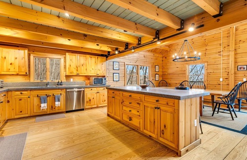 Sunday River Area Cabin | Large Mtn Cabin Mins to Sunday River+HotTub+GameRm