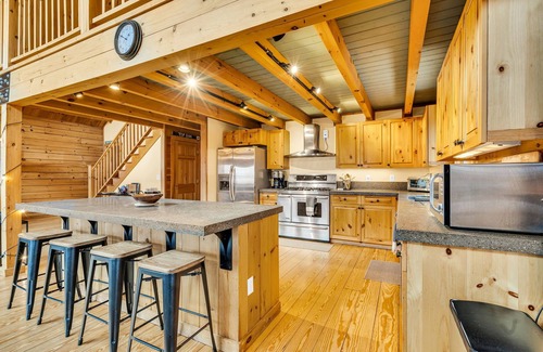 Sunday River Area Cabin | Large Mtn Cabin Mins to Sunday River+HotTub+GameRm