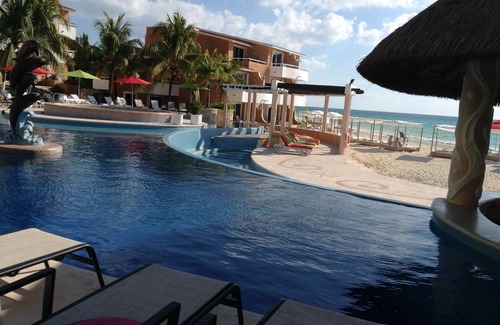 Playacar Beach Condo | Large 2 bedroom Condo in Private Oceanfront Resort