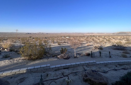 Panorama Heights House | Large, Newly Renovated House - 2 minutes from Joshua Tree National Park
