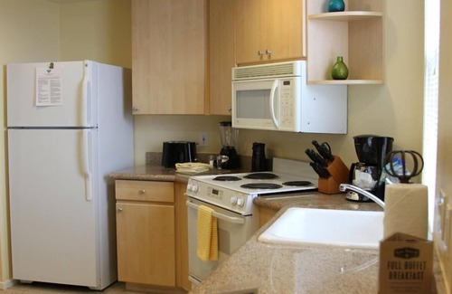 Carlsbad Apartment | Large Oceanview 2 Bedrooms/2 Bath, Sleeps 7, Walk To Legoland, shops, restaurant