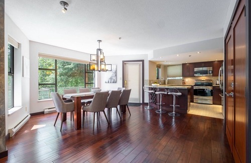 Blueberry Hill Condo | Large patio | BBQ | Hot tub | Free parking