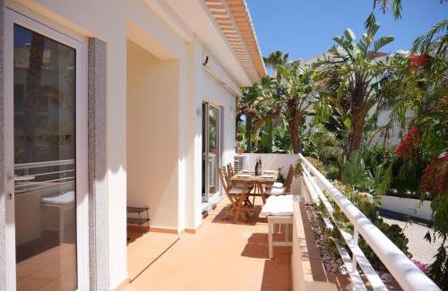 Porto de Mos Apartment | Large Penthouse Near Porto de Mos Beach With Magnificent Views In Lagos