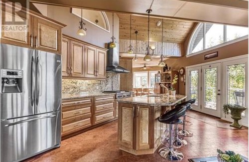 Azilda House | Large & Private Luxury Executive Waterfront Lakeview Estate