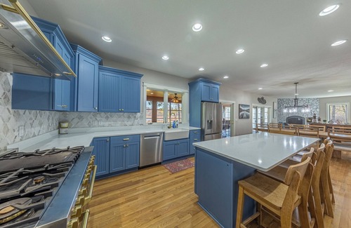 Crosby House | Large, renovated Serpent Lake home close to the Cuyuna trails and Crosby