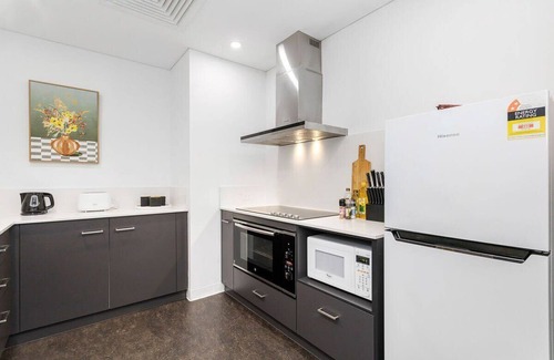 East Perth Apartment | Large rooftop apartment, fully equipped, Perth CBD