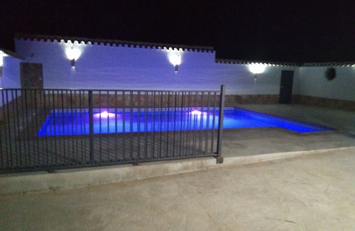 Las Lagunillas Cottage | Large rural house in the center of Andalucia for 12 people with swimming pool and barbecue.