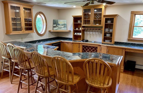 Falls House | Large Secluded Home w/Private Pool, Hot-tub, Gym, Game room, and Bar Area.